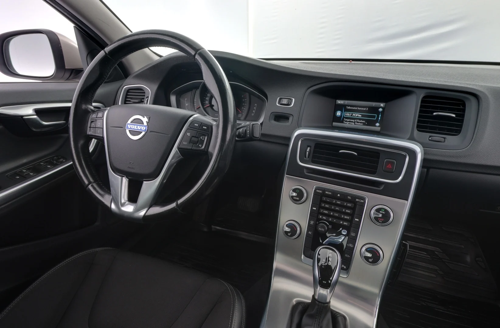 Car Image - iVv129VNJS3TiMLTE8Jon