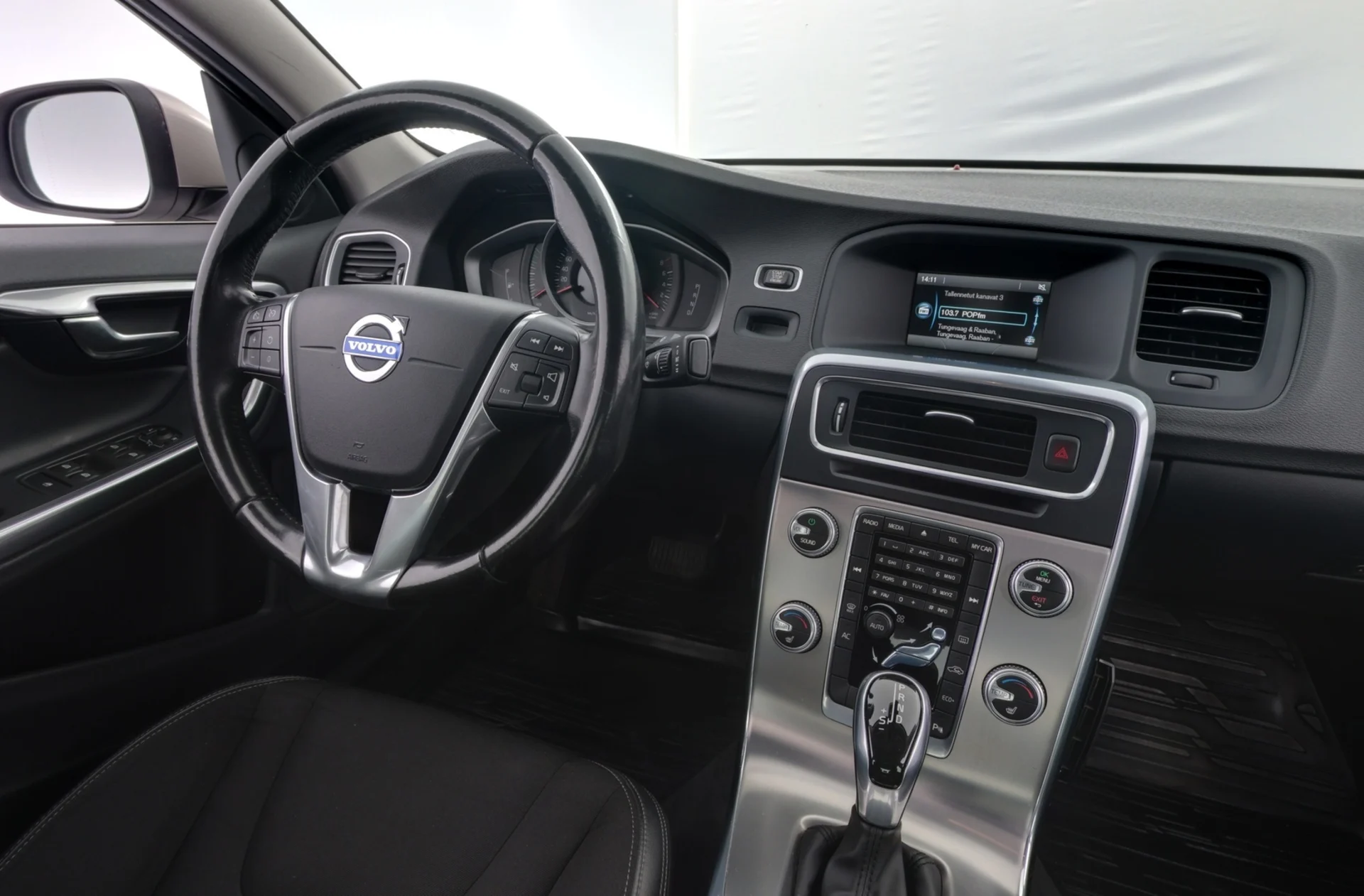 Car Image - iVv129VNJS3TiMLTE8Jon