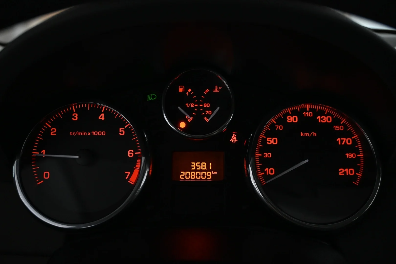 Car Image - 4kWlpdSlcOqCmb3JvNNM87