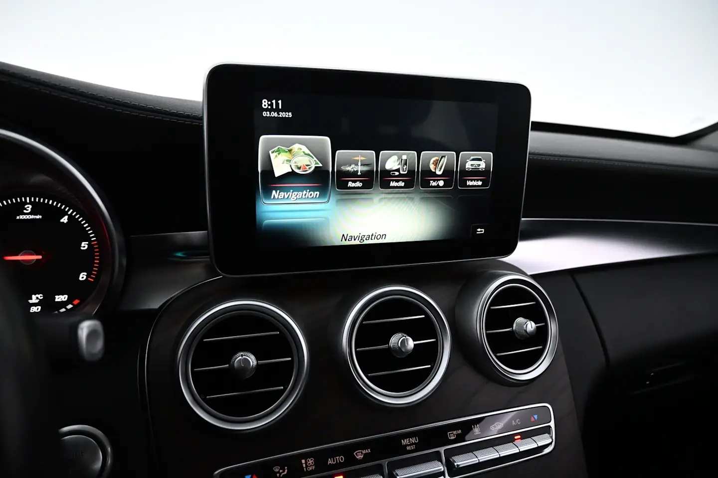 Car Image - se1VMIXdGUHLDtBpwiwz9