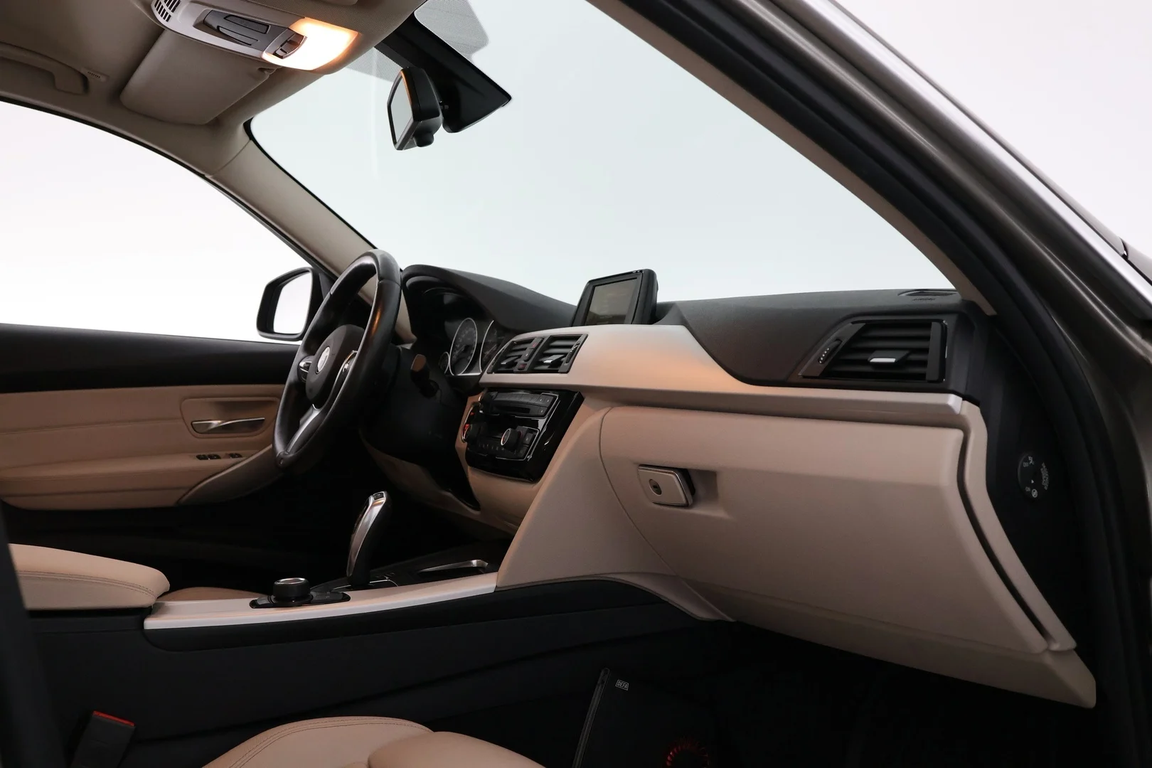 Car Image - 6yn35AYxzEgKTNM6z9IOZO