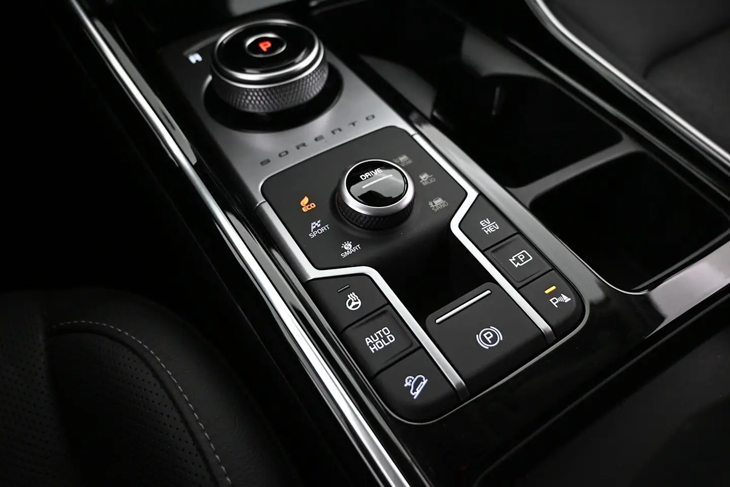 Car Image - 7cQi3rCiK2Bo787dpjKAiH