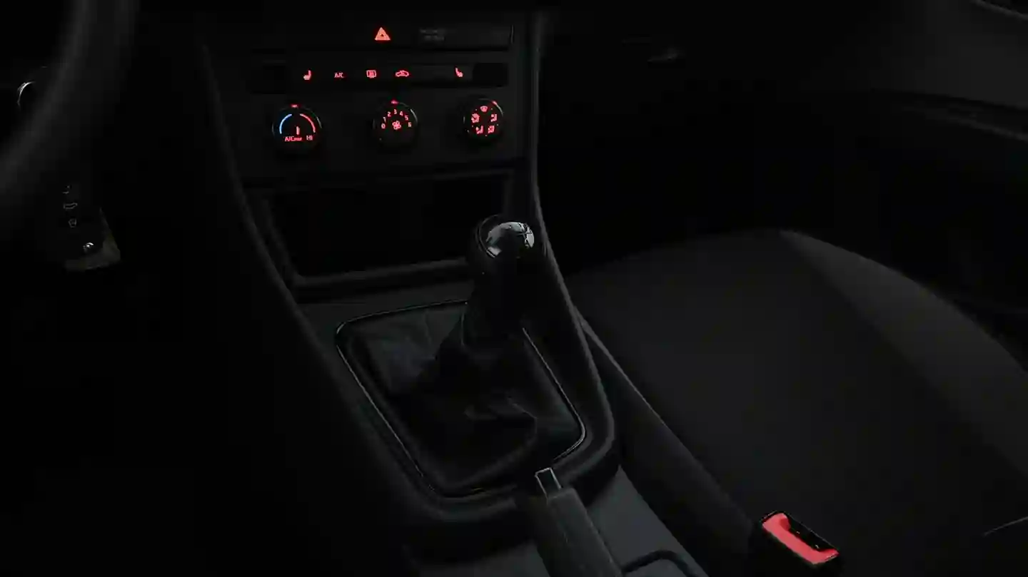 Car Image - eByIJunTuHnFHXqSKClMS