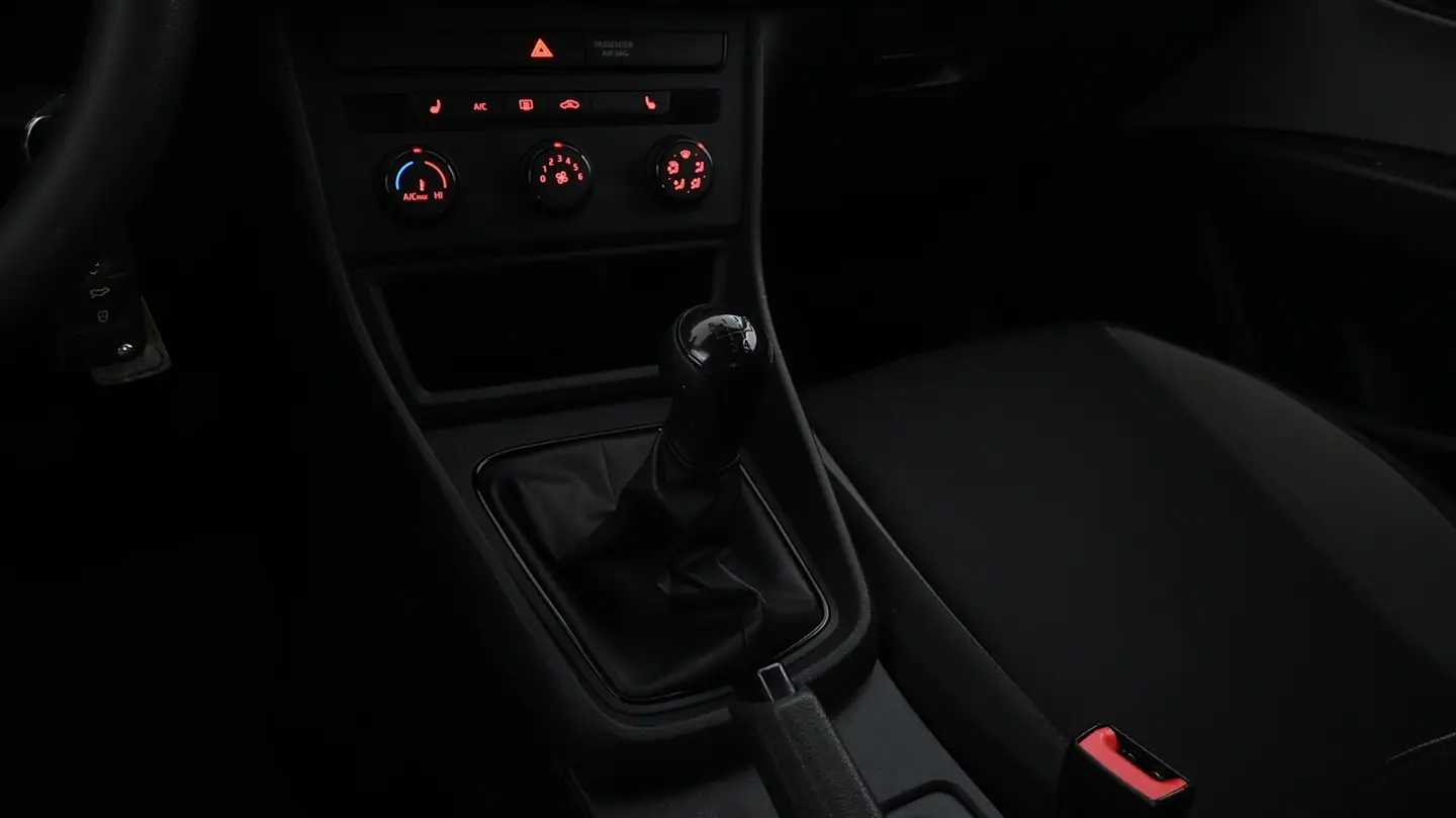 Car Image - eByIJunTuHnFHXqSKClMS