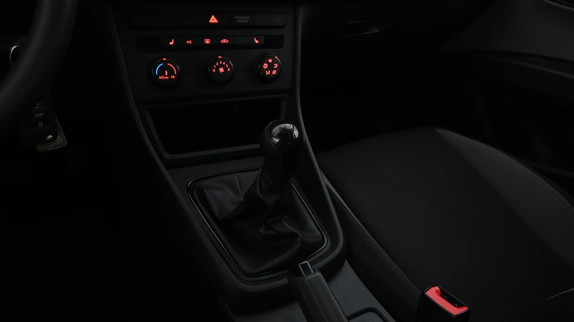 Car Image - eByIJunTuHnFHXqSKClMS