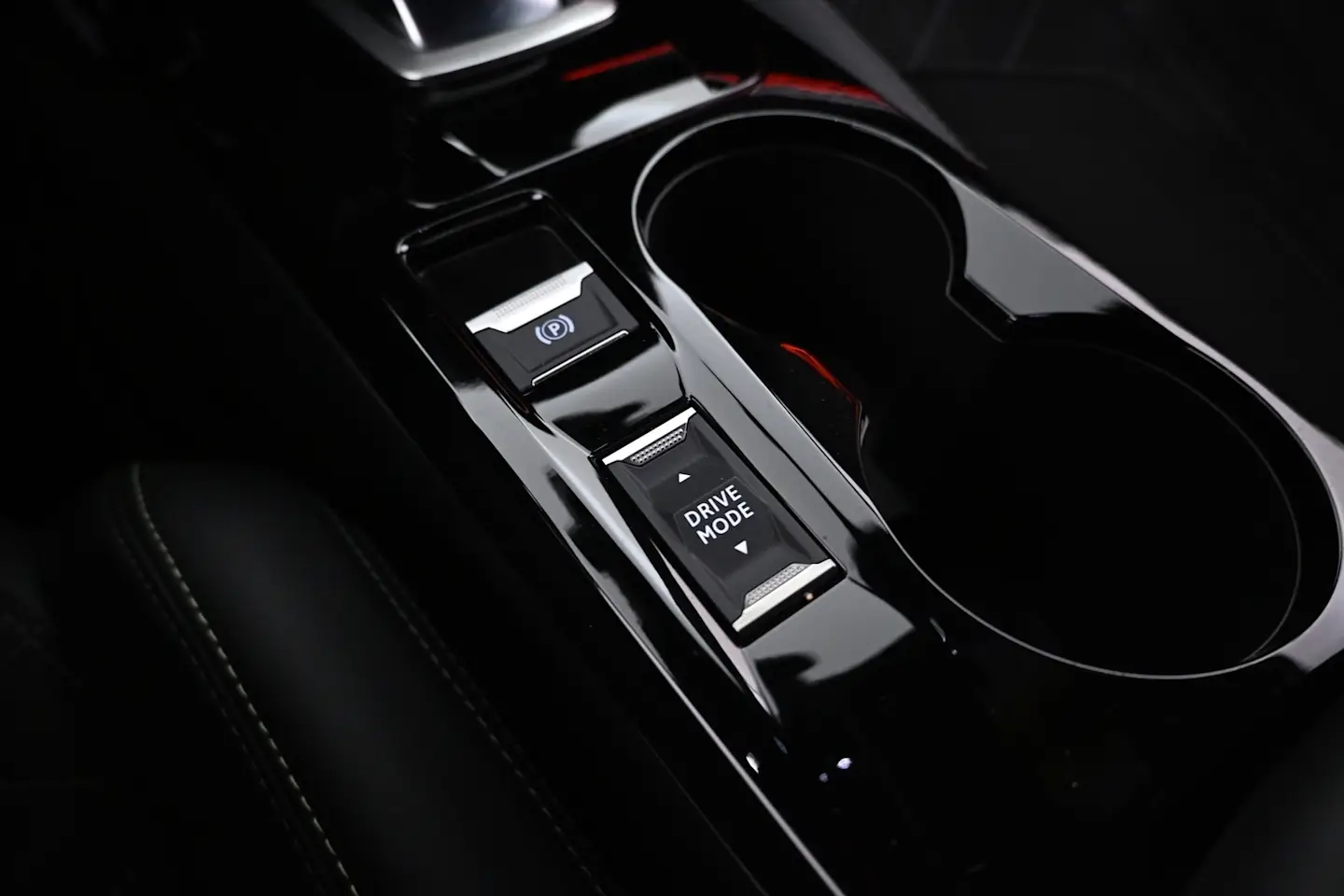 Car Image - 1QQFd0KNMDR3NpHNDsDI9X