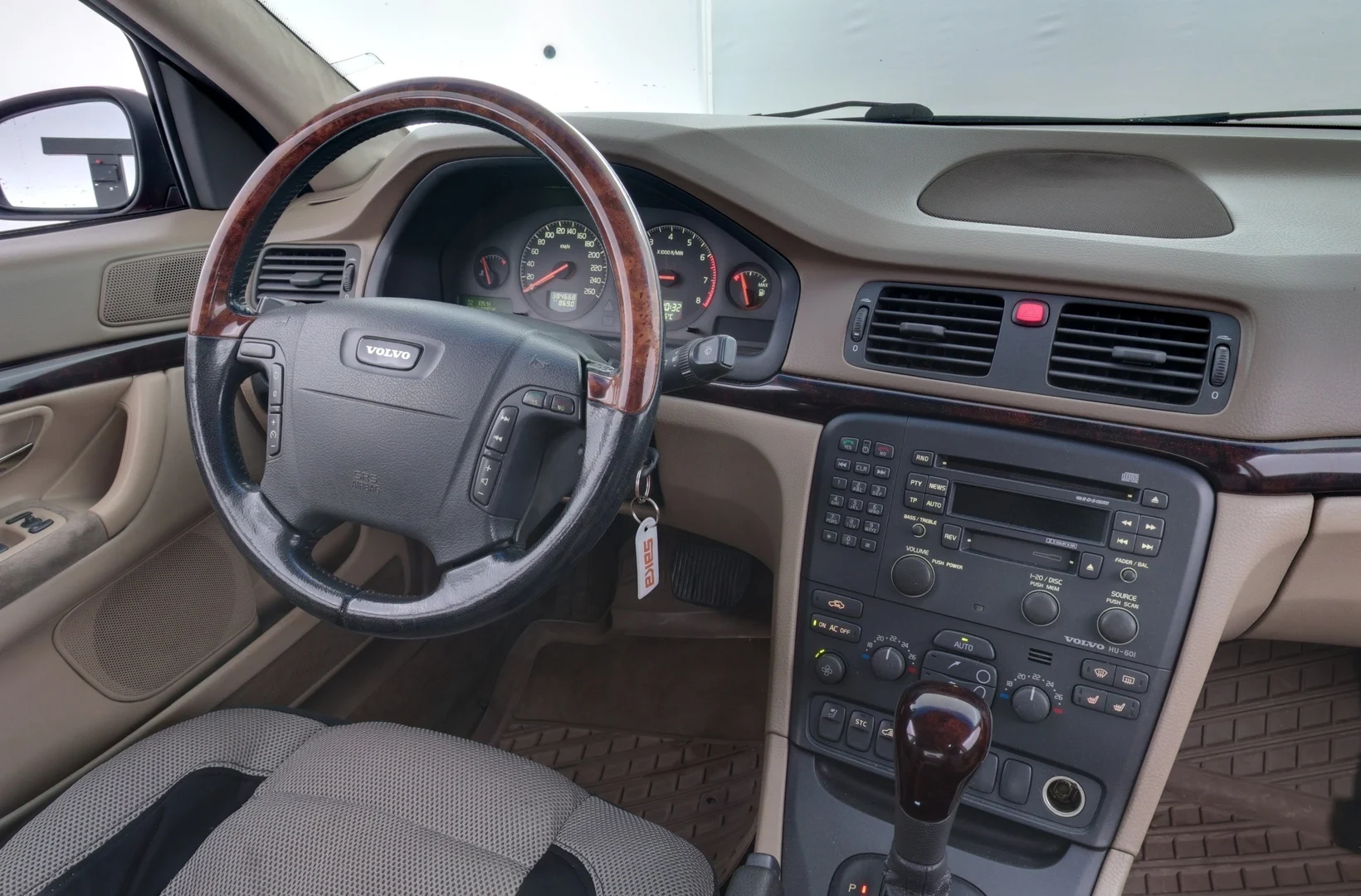 Car Image - 4NmUXzsavJK0C2MHKoci2A