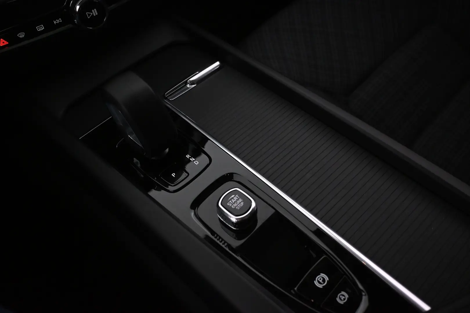 Car Image - 1ky3ldFvrCzQ1tyOoxPPZy