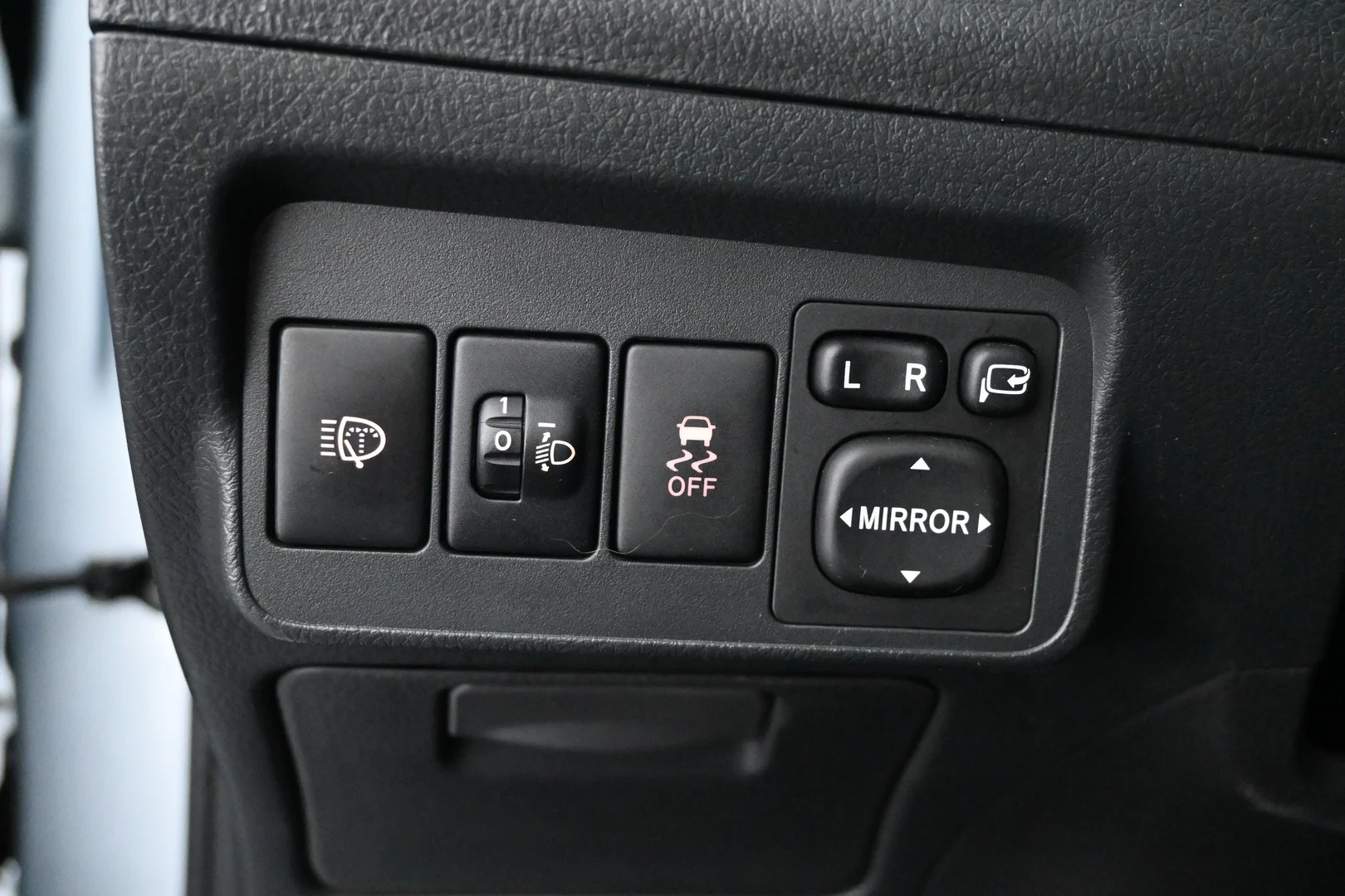 Car Image - 4KSGR1zYigP0wMBDt2UiVh