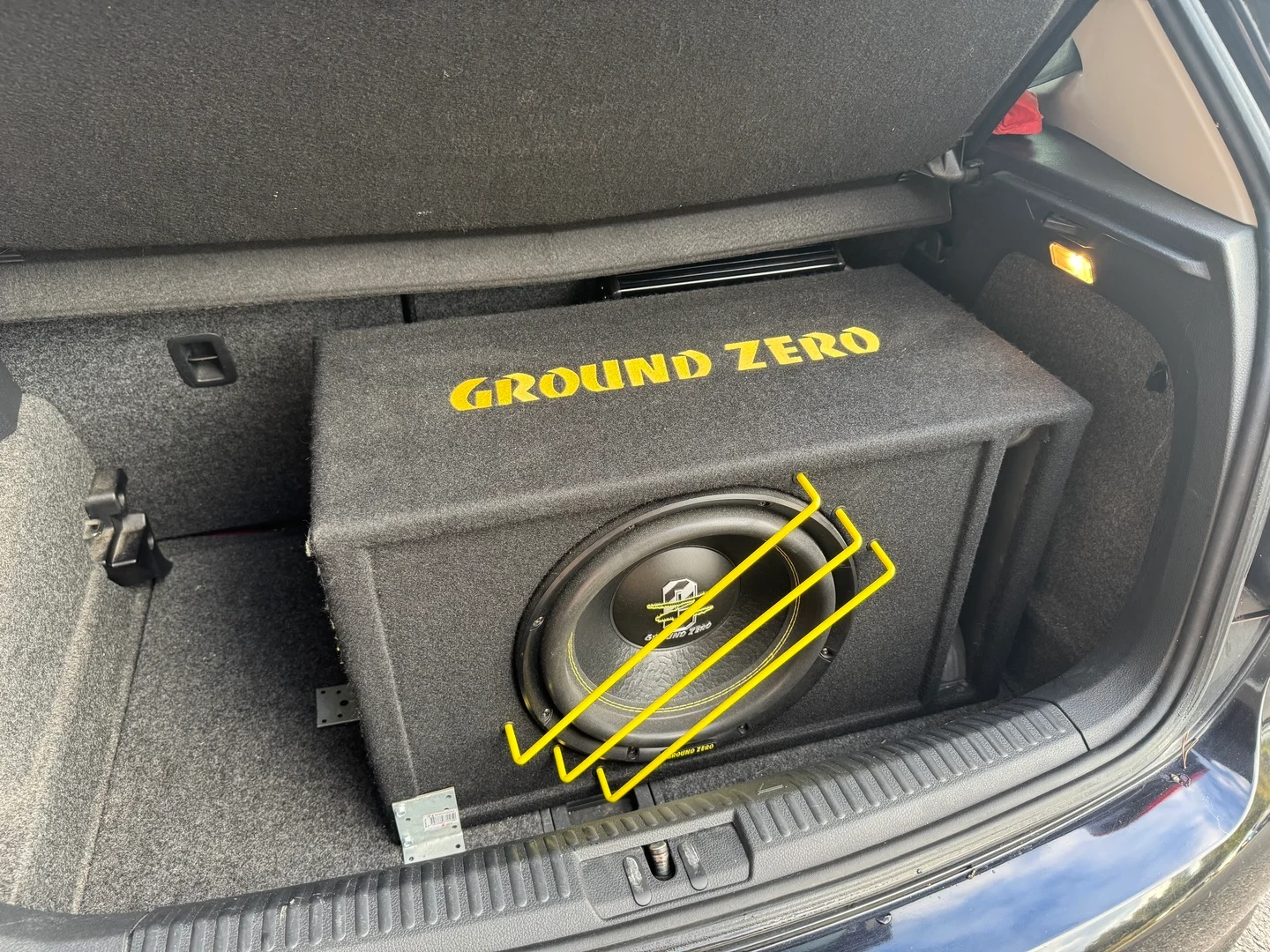 Car Image - 3HxYHUVsIEwQ16EWnYQBr0