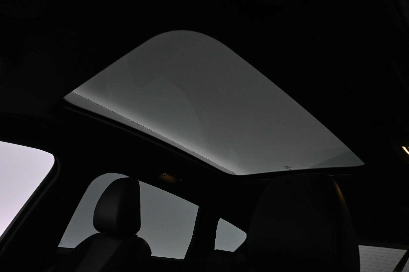 Car Image - 4GzNfweYXQNVvtpBz02dcM