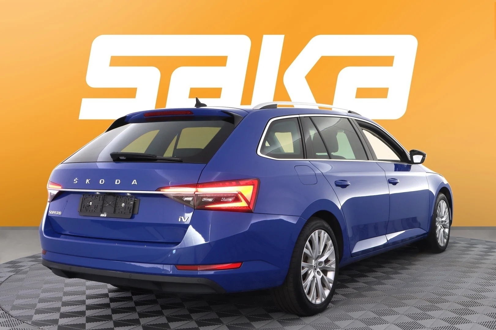 Car Image - 6akuVaDCLxw1065xDrd3tx