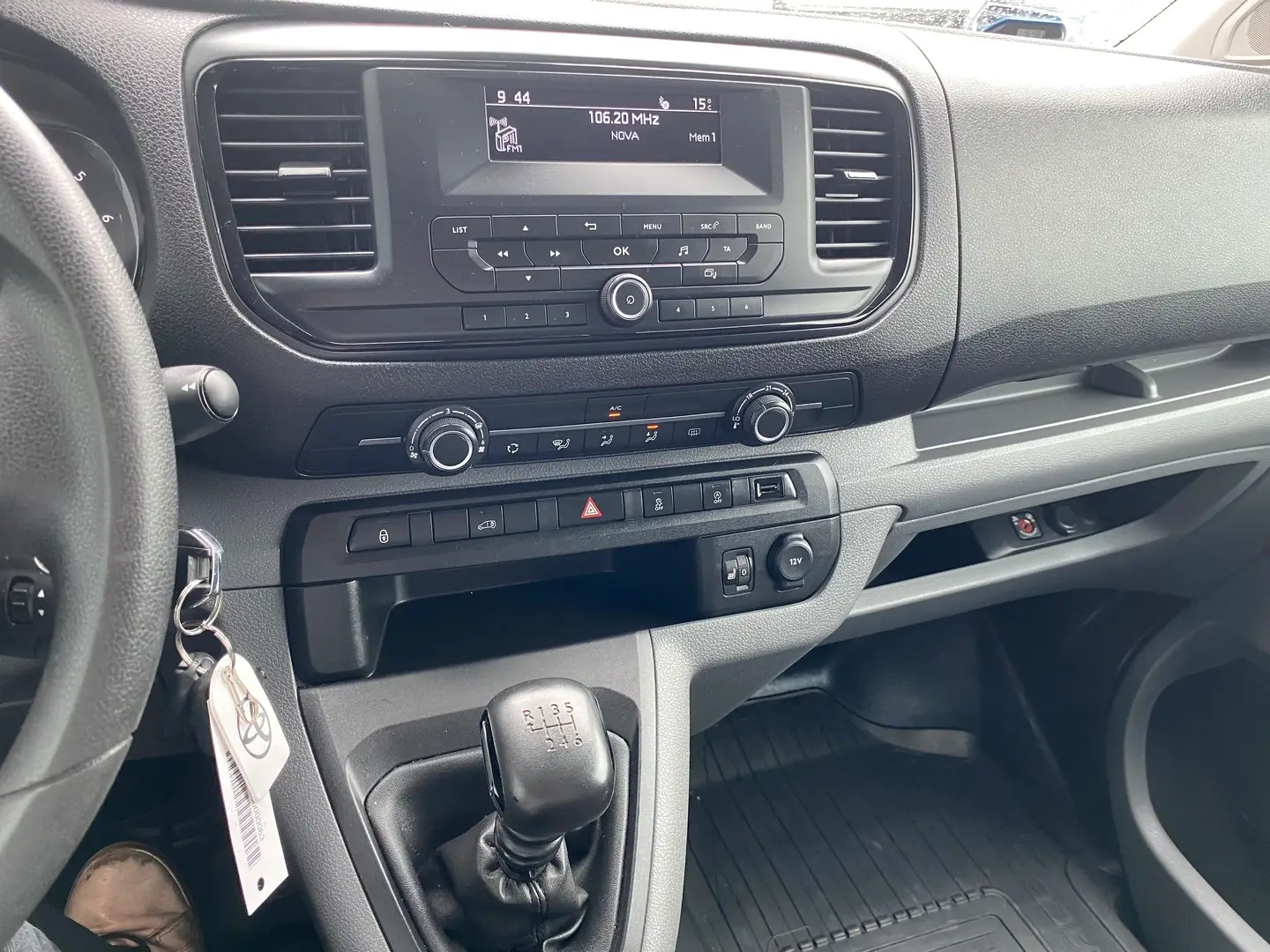 Car Image - 1YKWVUg9CAWvFkBvuFjgCR