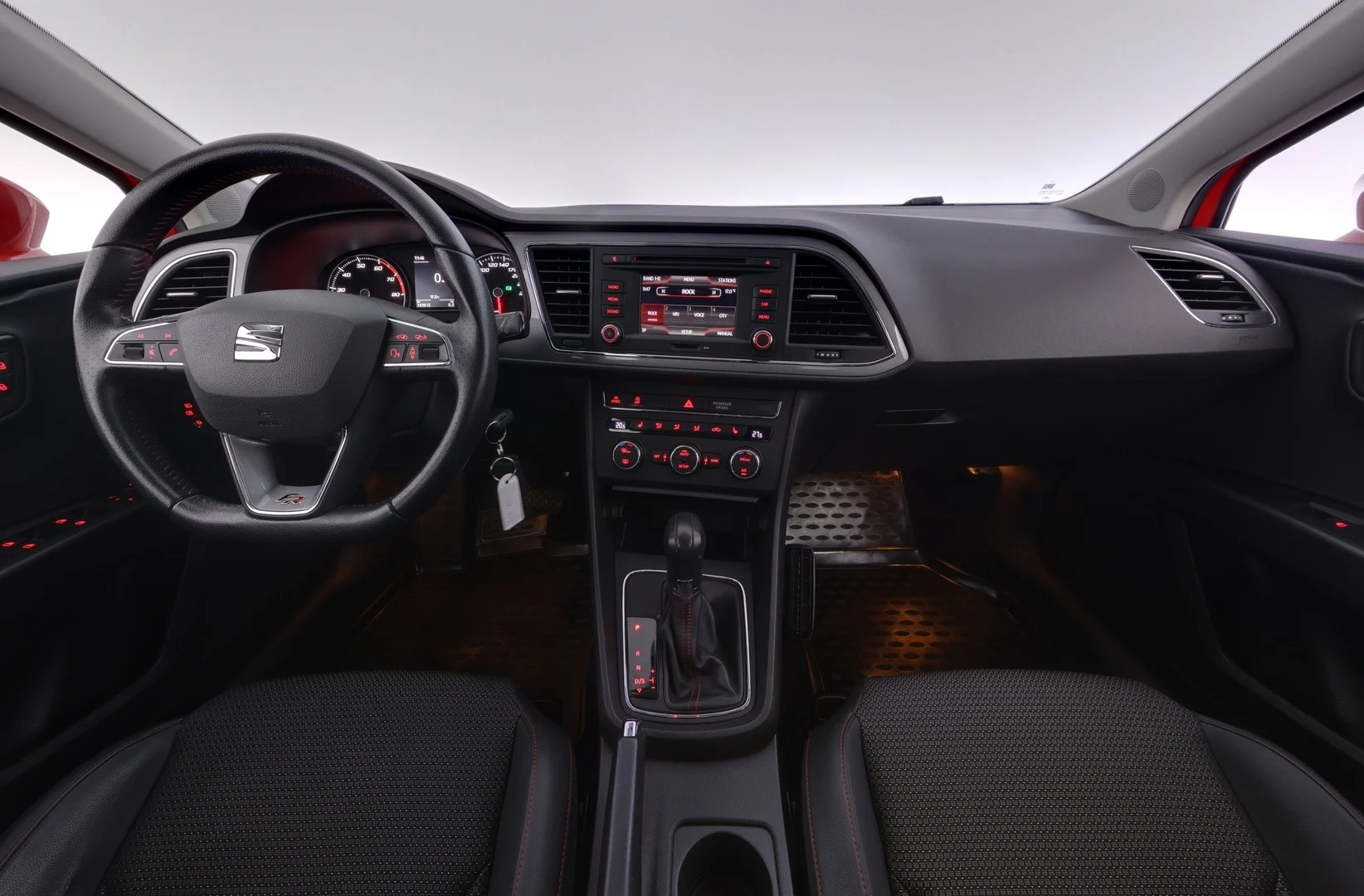 Car Image - 1qrsiY0tzcSMVQoyHjg4cR