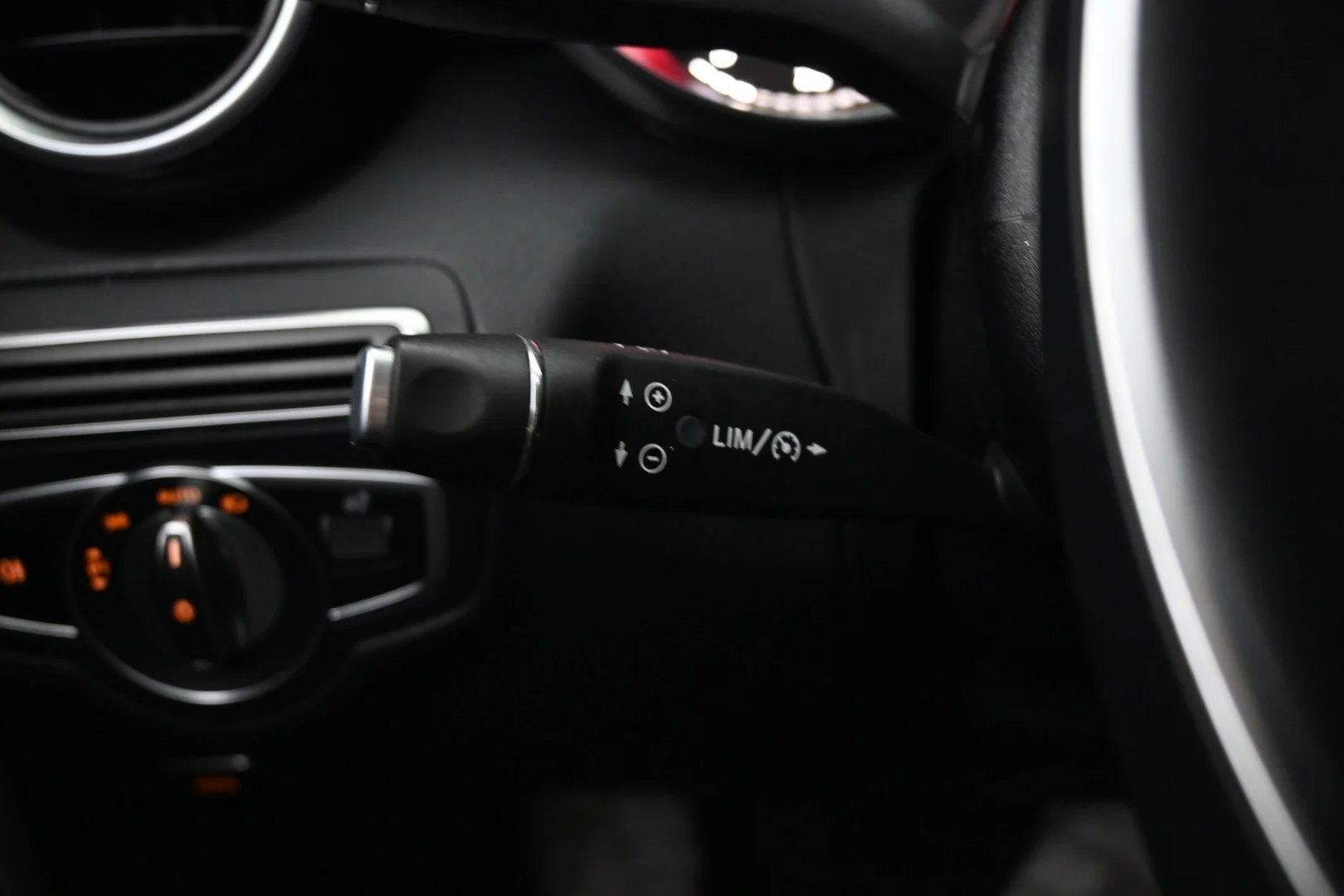 Car Image - 2Hhxi14fMcZBdgWifqBtEO