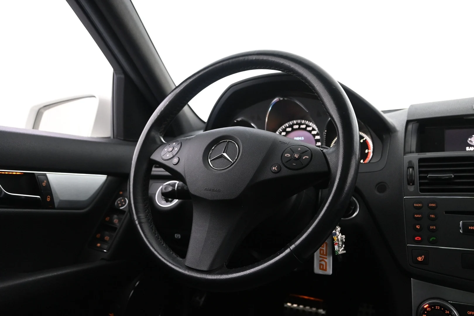 Car Image - 5JZhSFVdK41mf8bl1FBVOn