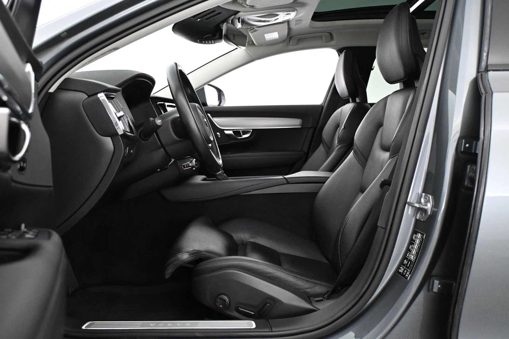 Car Image - 7EkjvFAhRCcH84FZXEdiRD