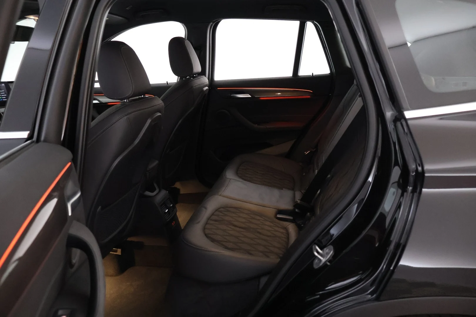 Car Image - 2uhWUnuCpmzMZjnxIF199n