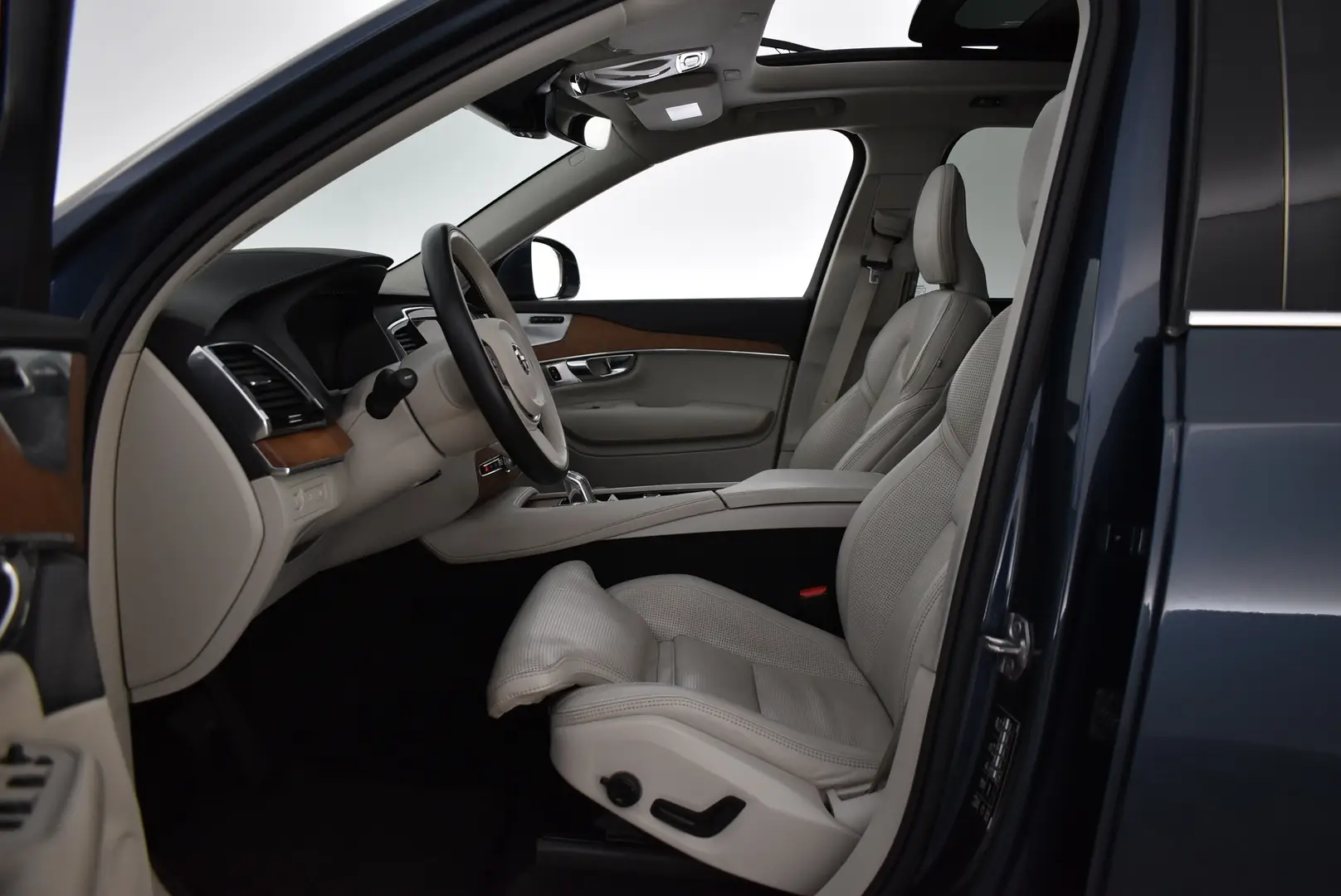 Car Image - gCN4XkbBXqFO25tAgJLjb