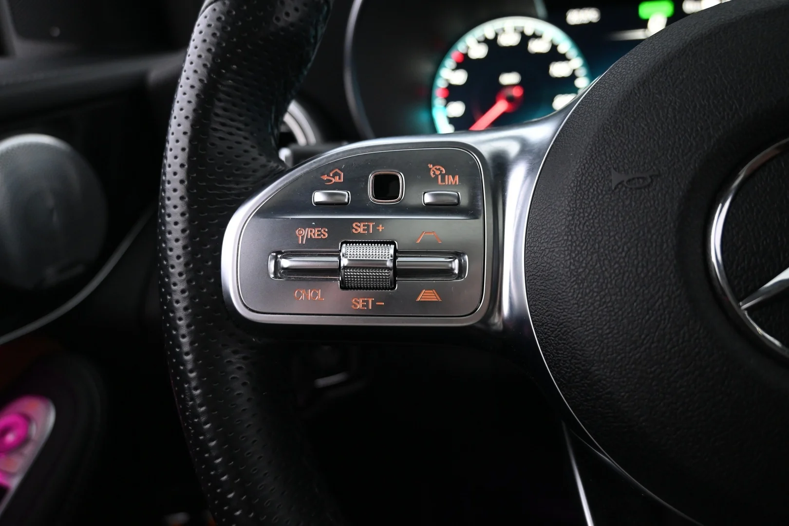Car Image - 4snCmz7ClZlOOdhP9VHsSL