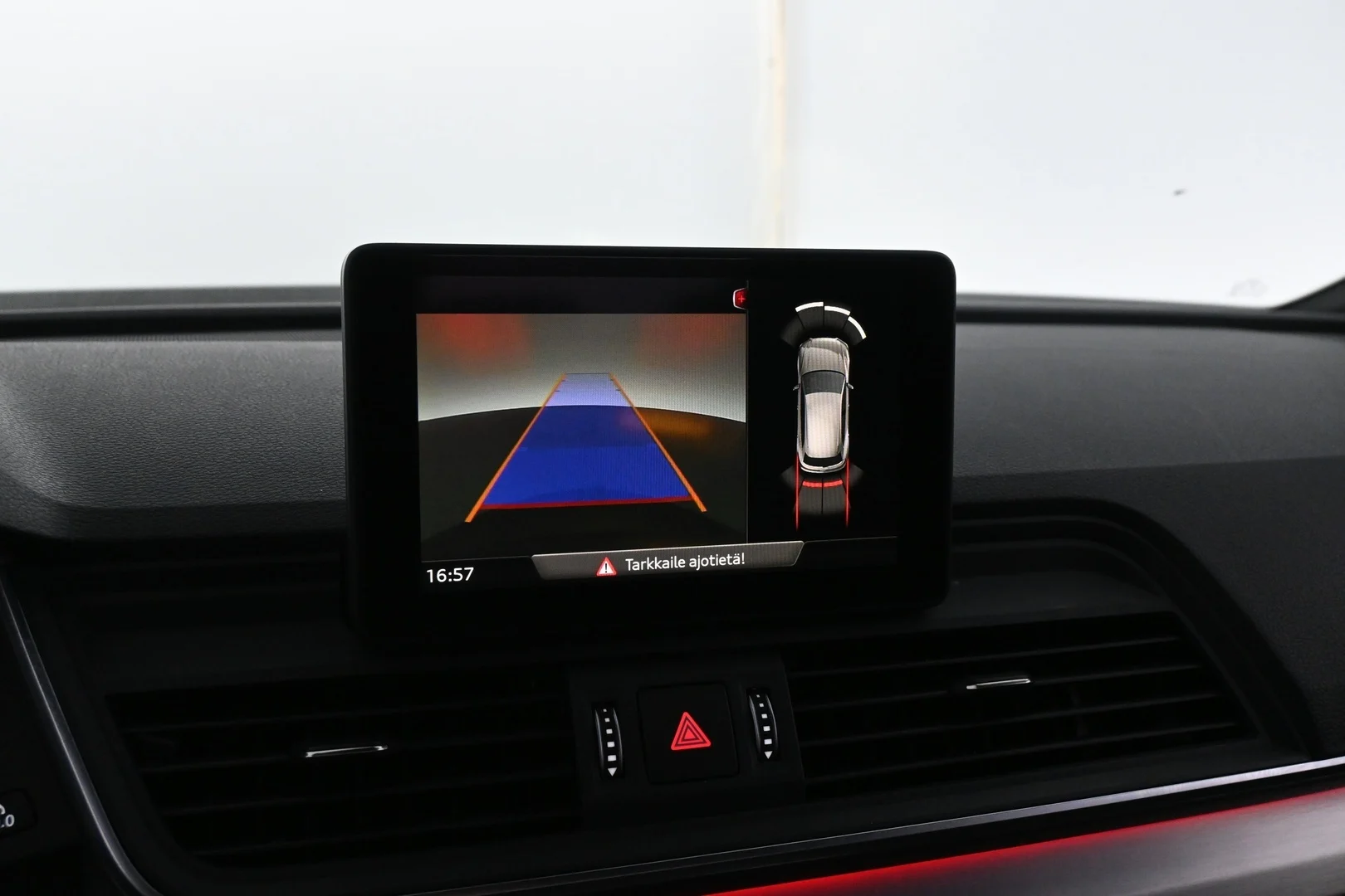 Car Image - JchVWG8fCsDUmIMJ4pog0