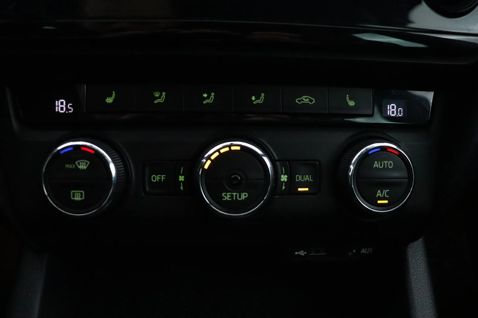 Car Image - 6OA9XdqLFa3XfooIkri4OM