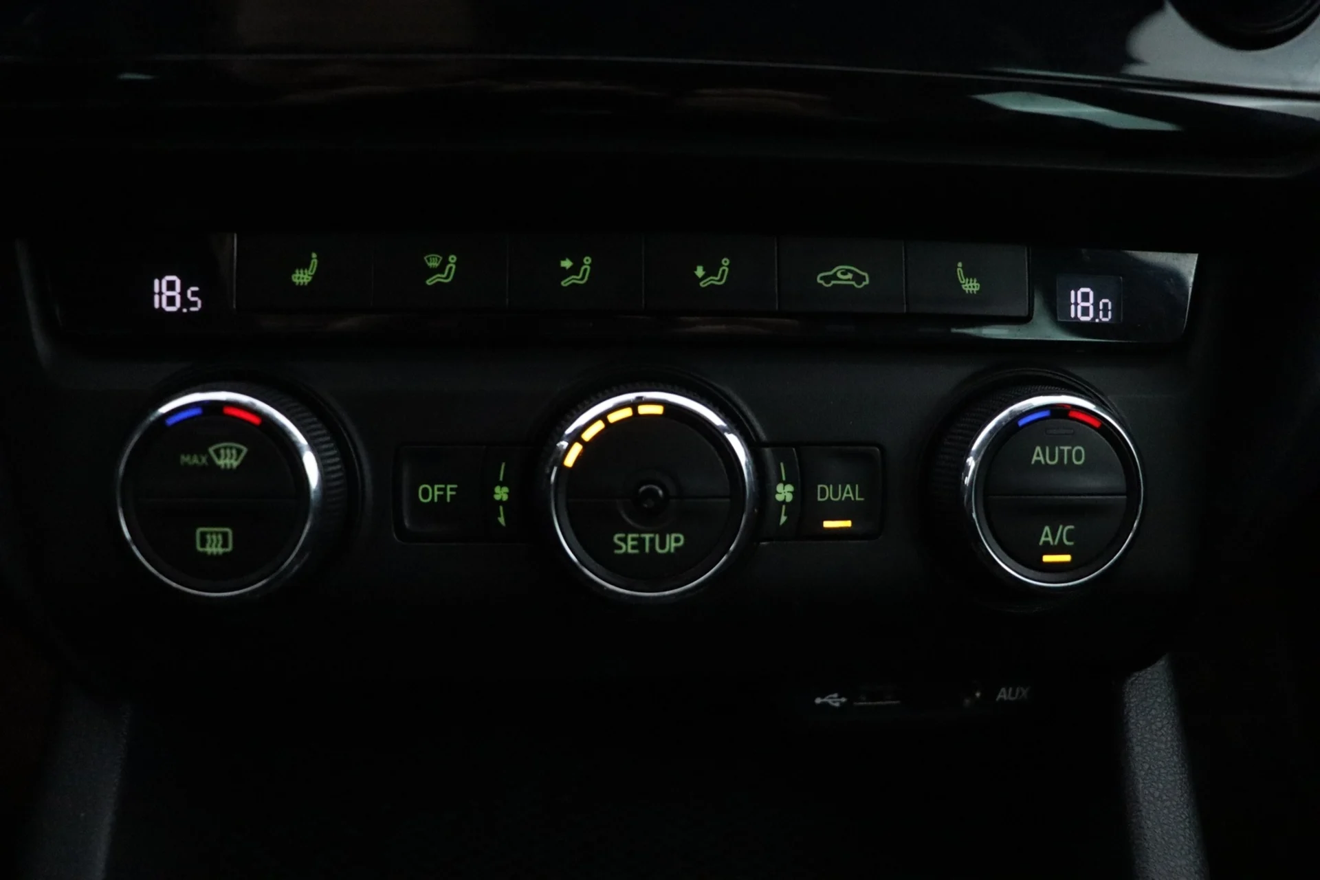 Car Image - 6OA9XdqLFa3XfooIkri4OM