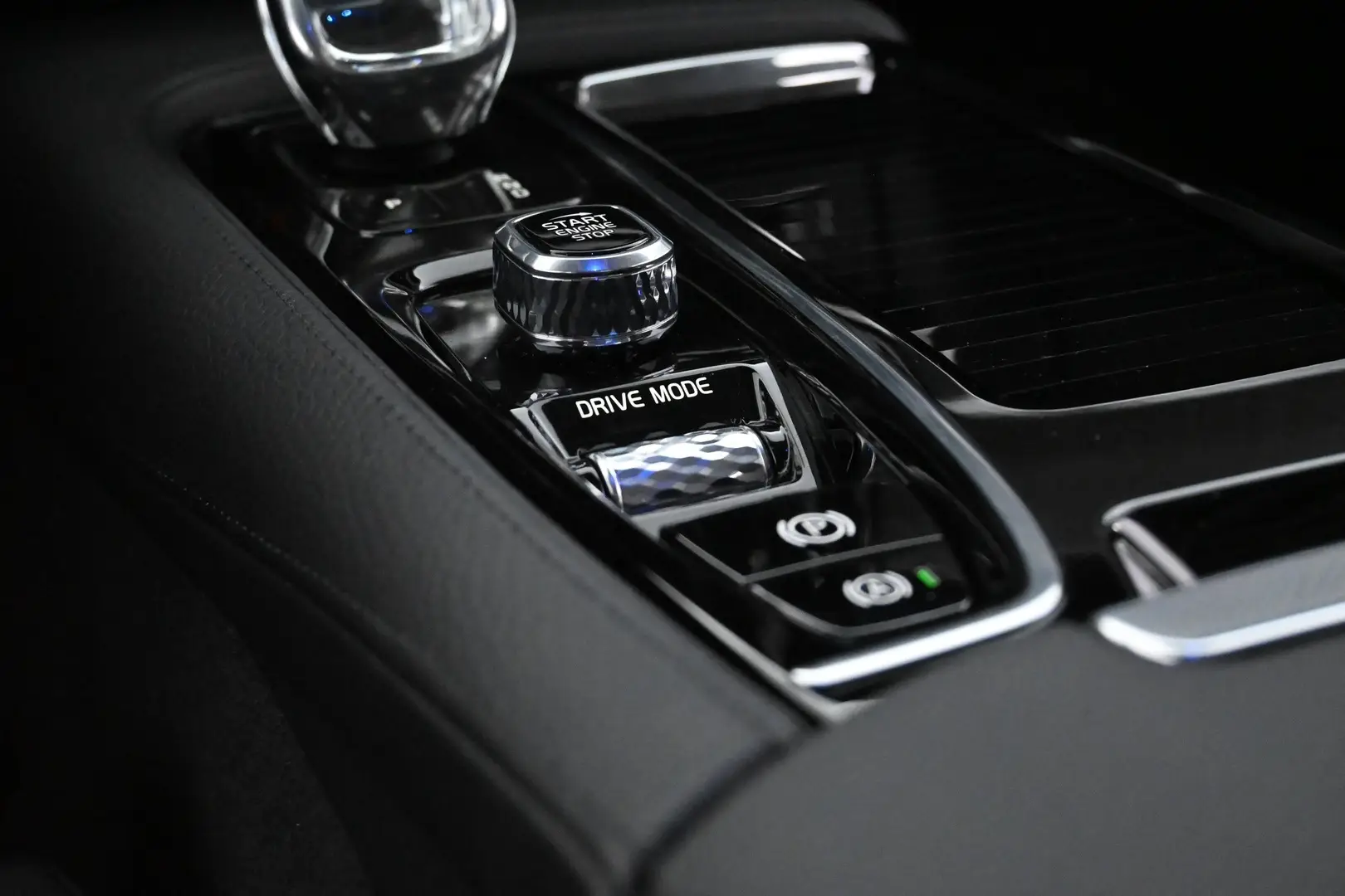 Car Image - 4uLOA6FoYHQVkZE66xZJoT