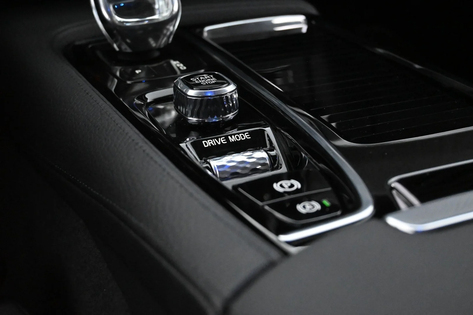 Car Image - 4uLOA6FoYHQVkZE66xZJoT