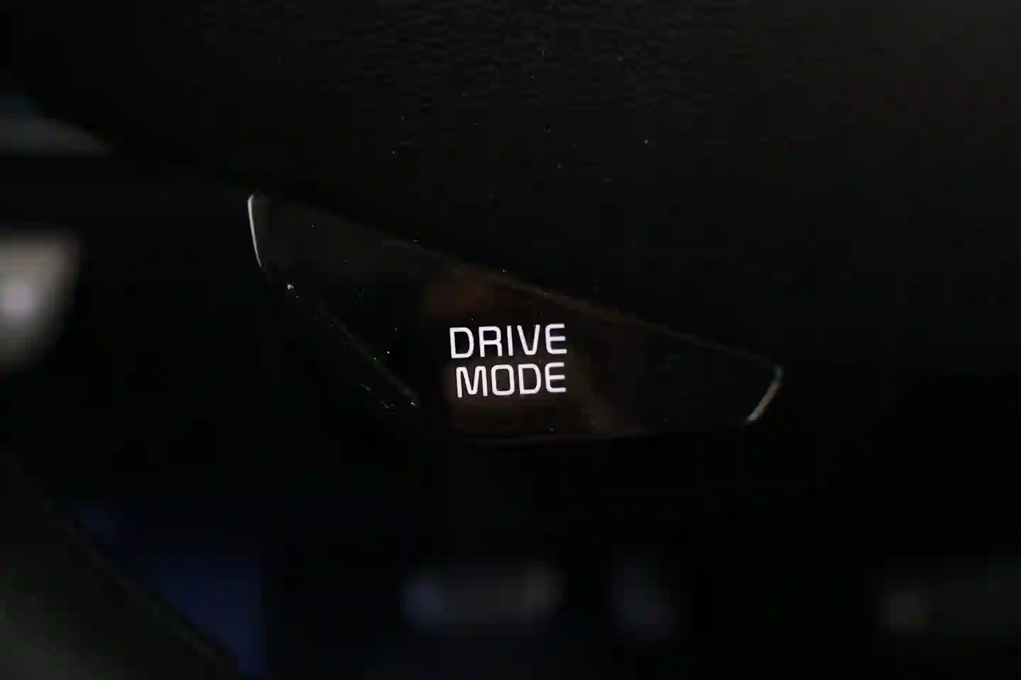 Car Image - 5R1VA3te1jc8C9kHPzs2Bq