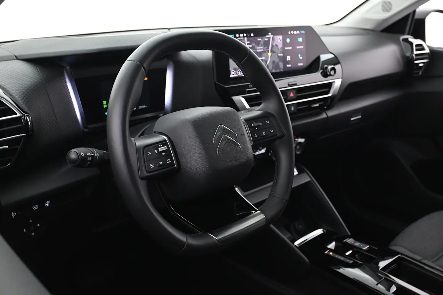 Car Image - 7fsb9FUQ3vSwmho0RvmZ9