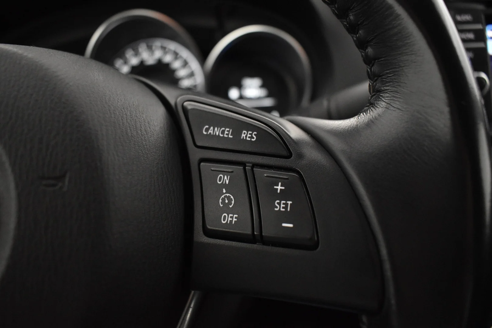 Car Image - 7jLjnRF8FNYhPa8hPbtxZ5
