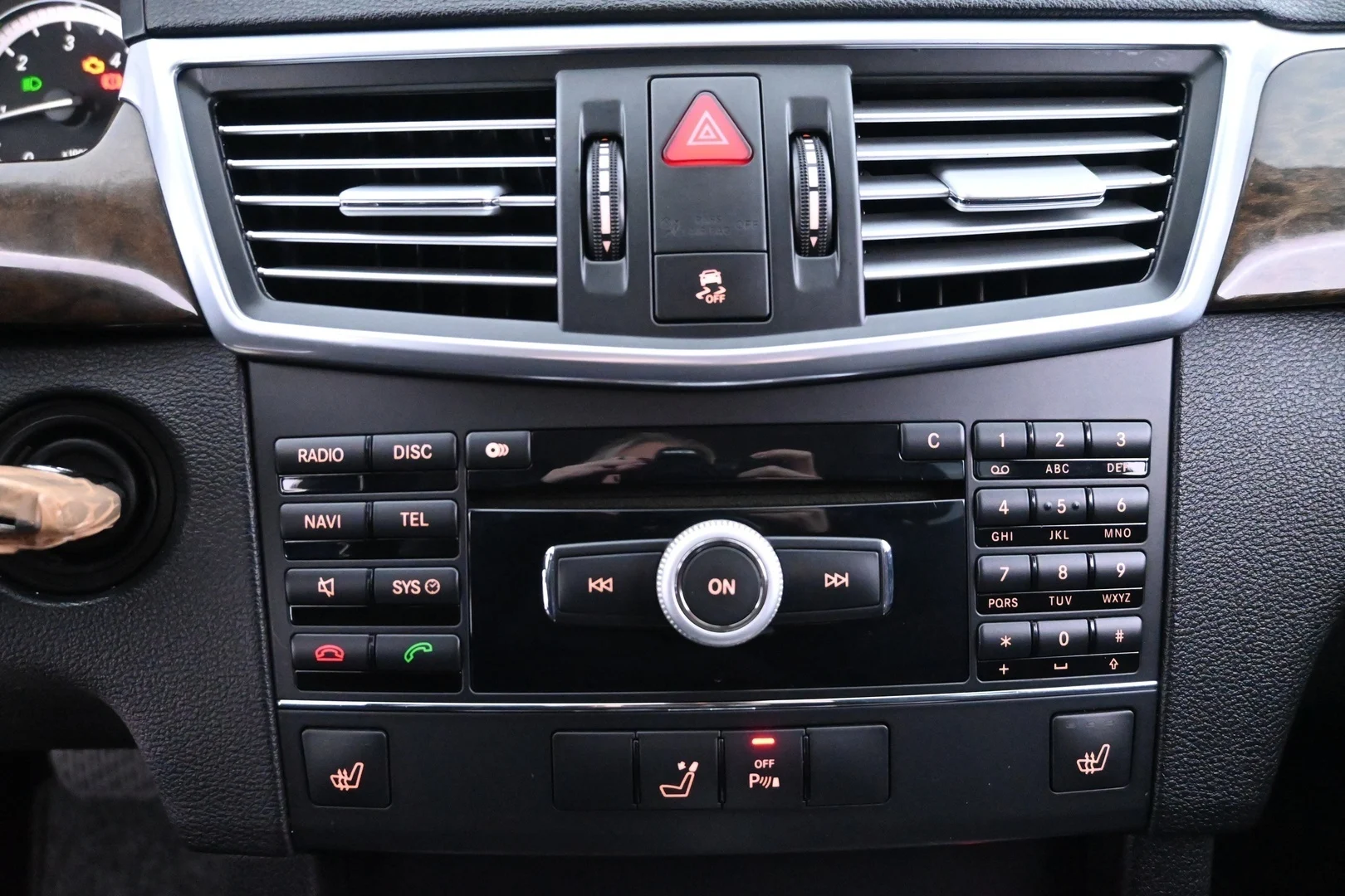 Car Image - 2mvKwe35eRHtR7Dp7xrEZ3