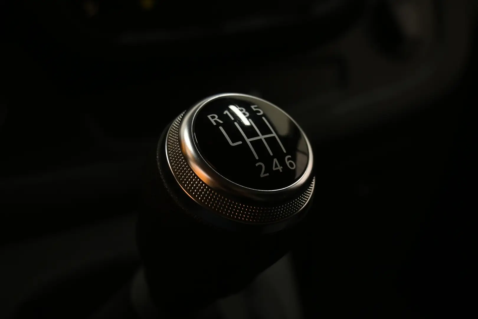 Car Image - 66vZNnDRtU6MpnMYMzmktt