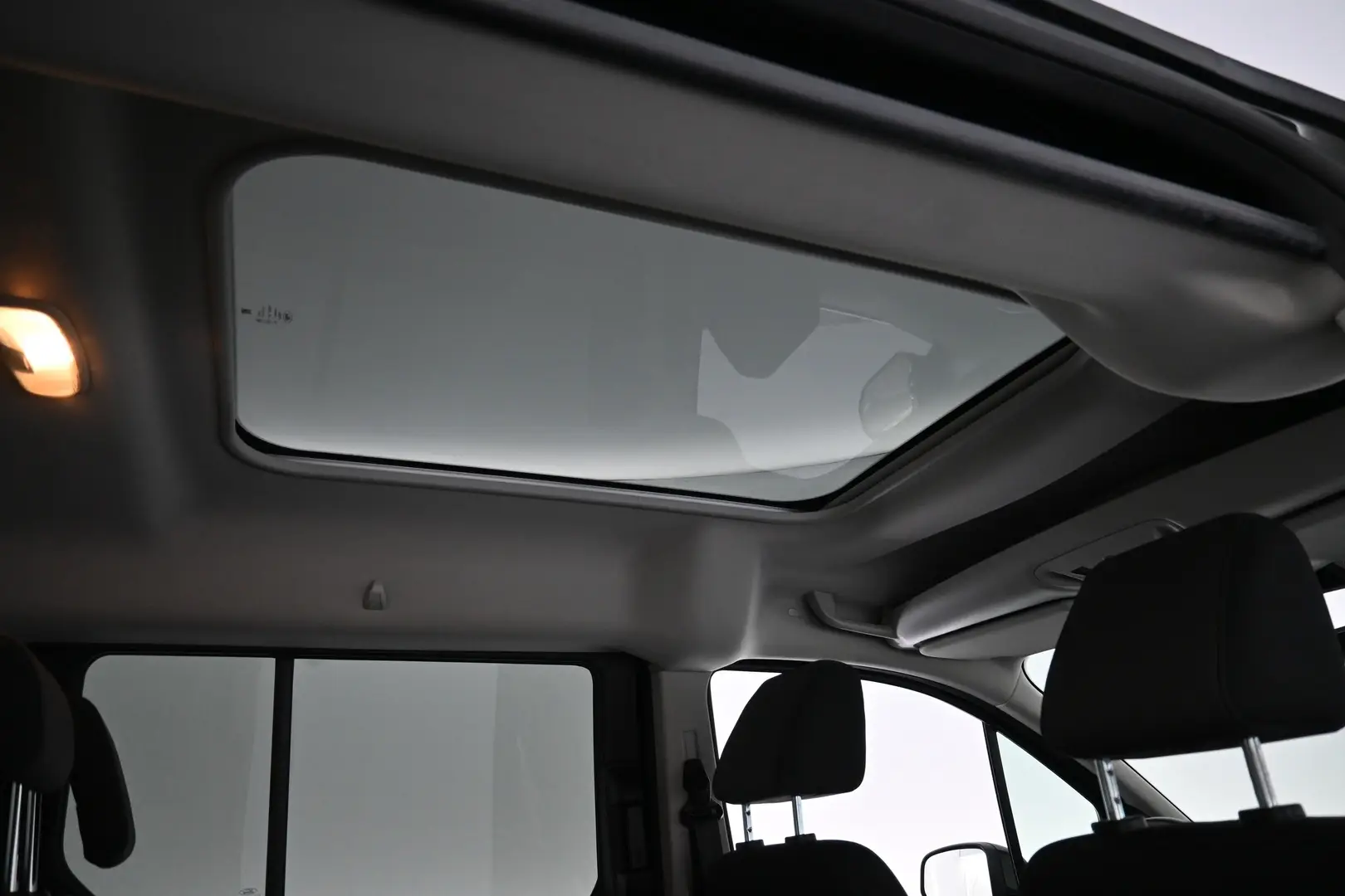 Car Image - 2J003JgOxcwxxtTTQqQmKE