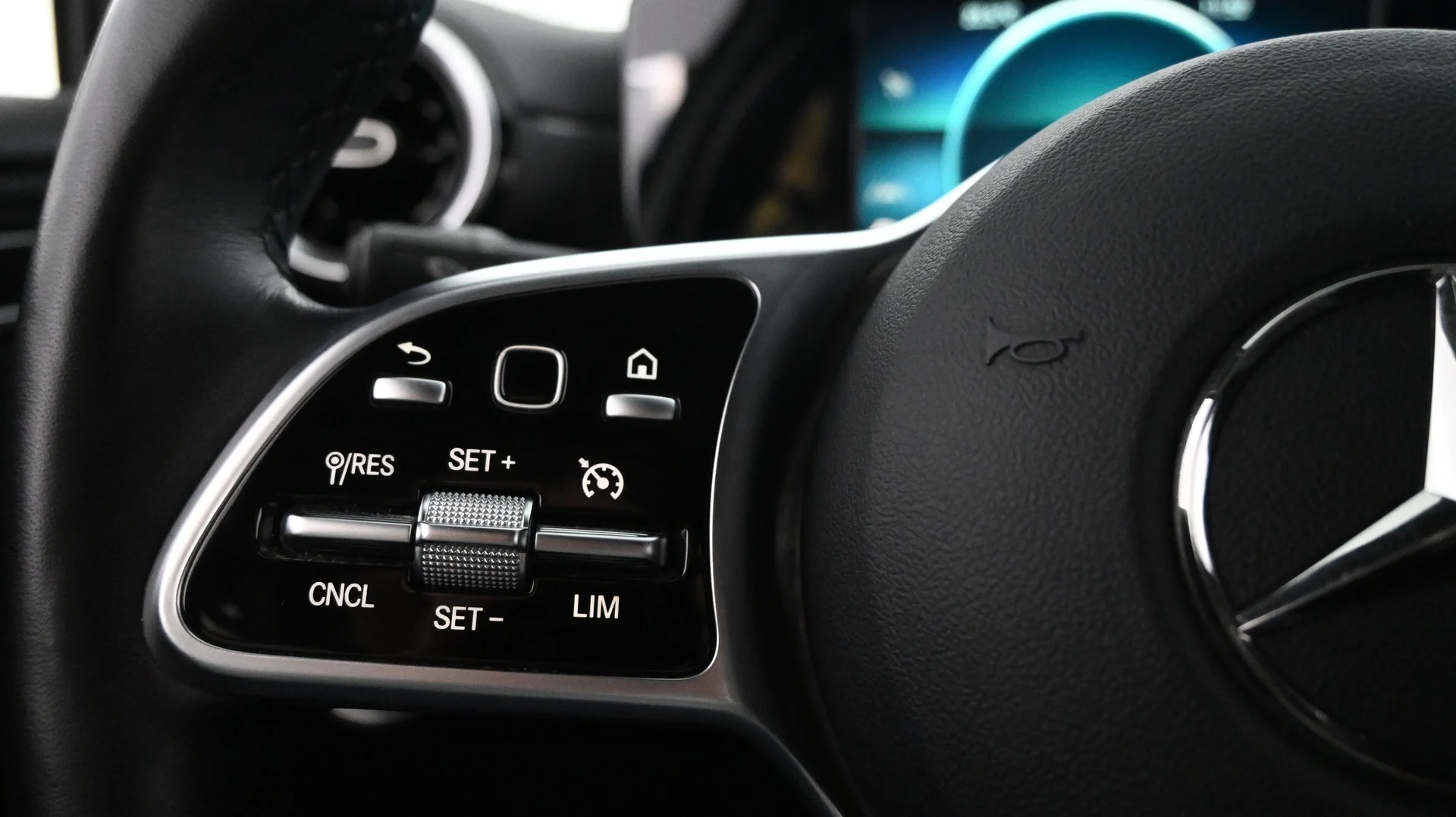 Car Image - 1KZLrkuPT1EVw9Vi3x1VCQ