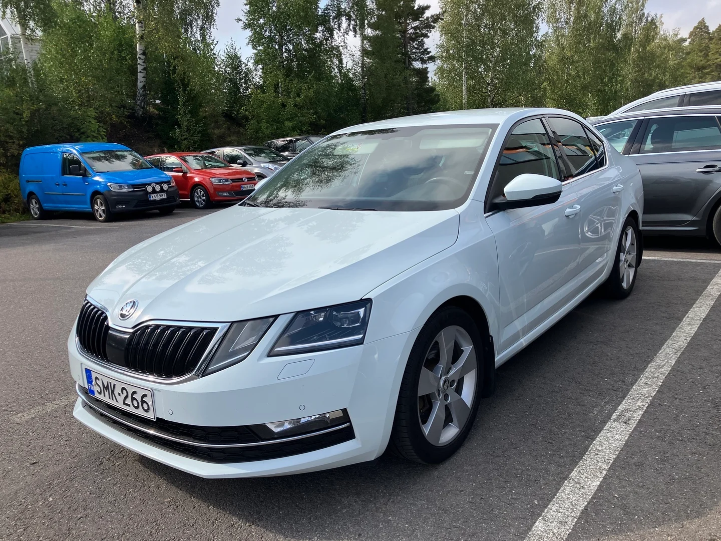 Car Image - 2mwVDo6OSKvbIle1Xyd551