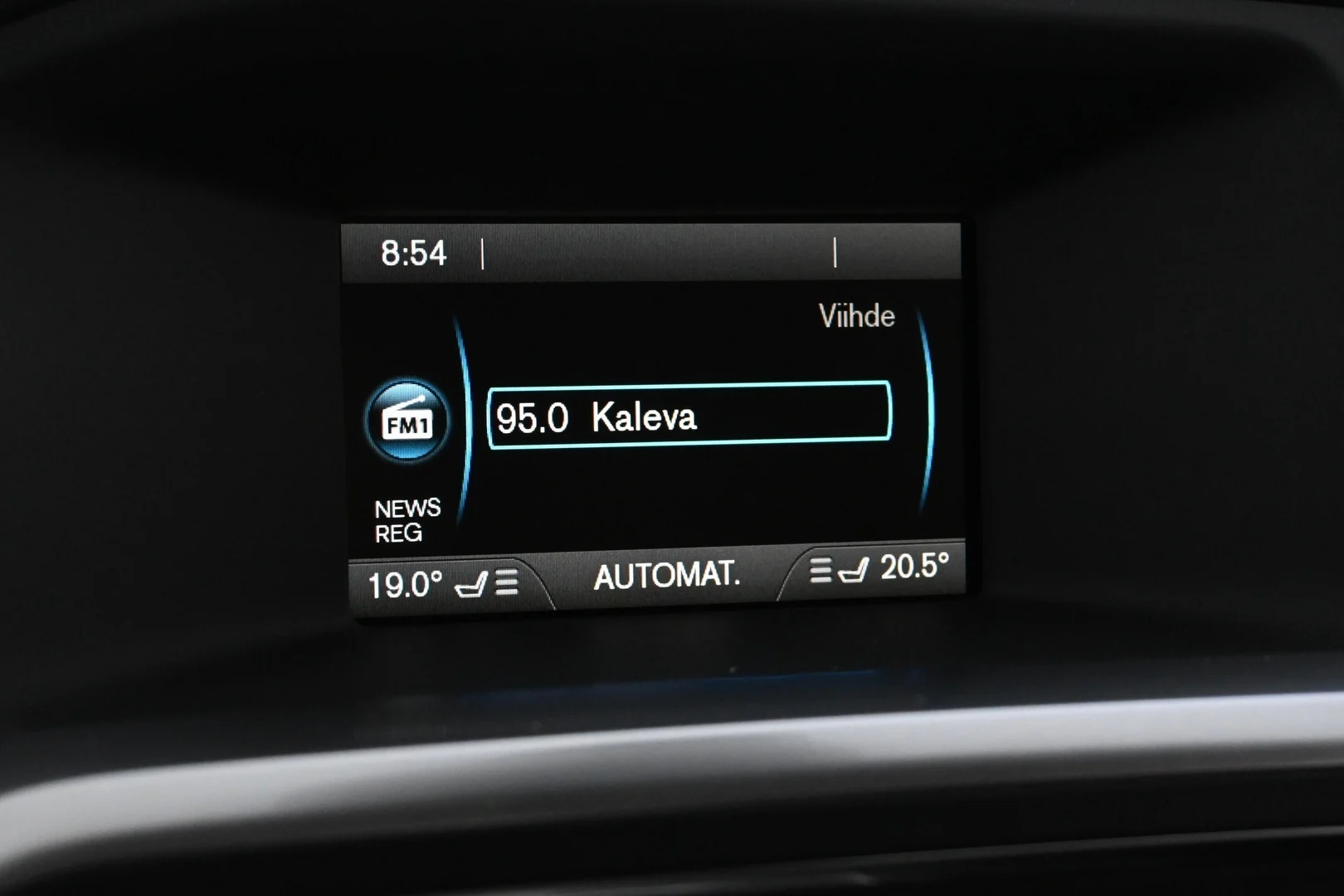 Car Image - 2GJVSQWdj8zyS17h87Y1gX