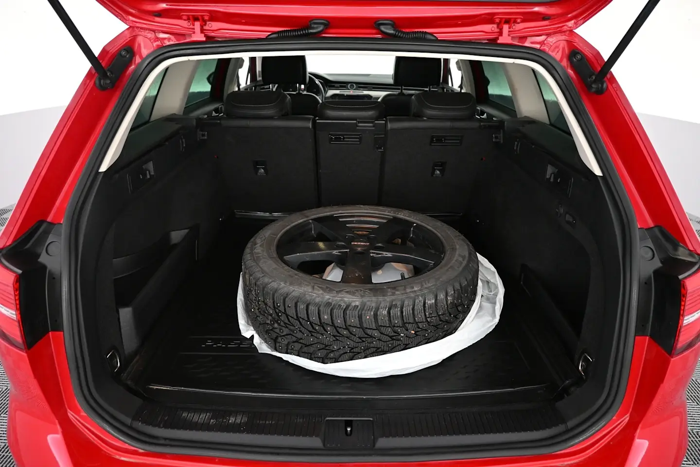 Car Image - 1sFkPC4OhrHawv74CXVKAd