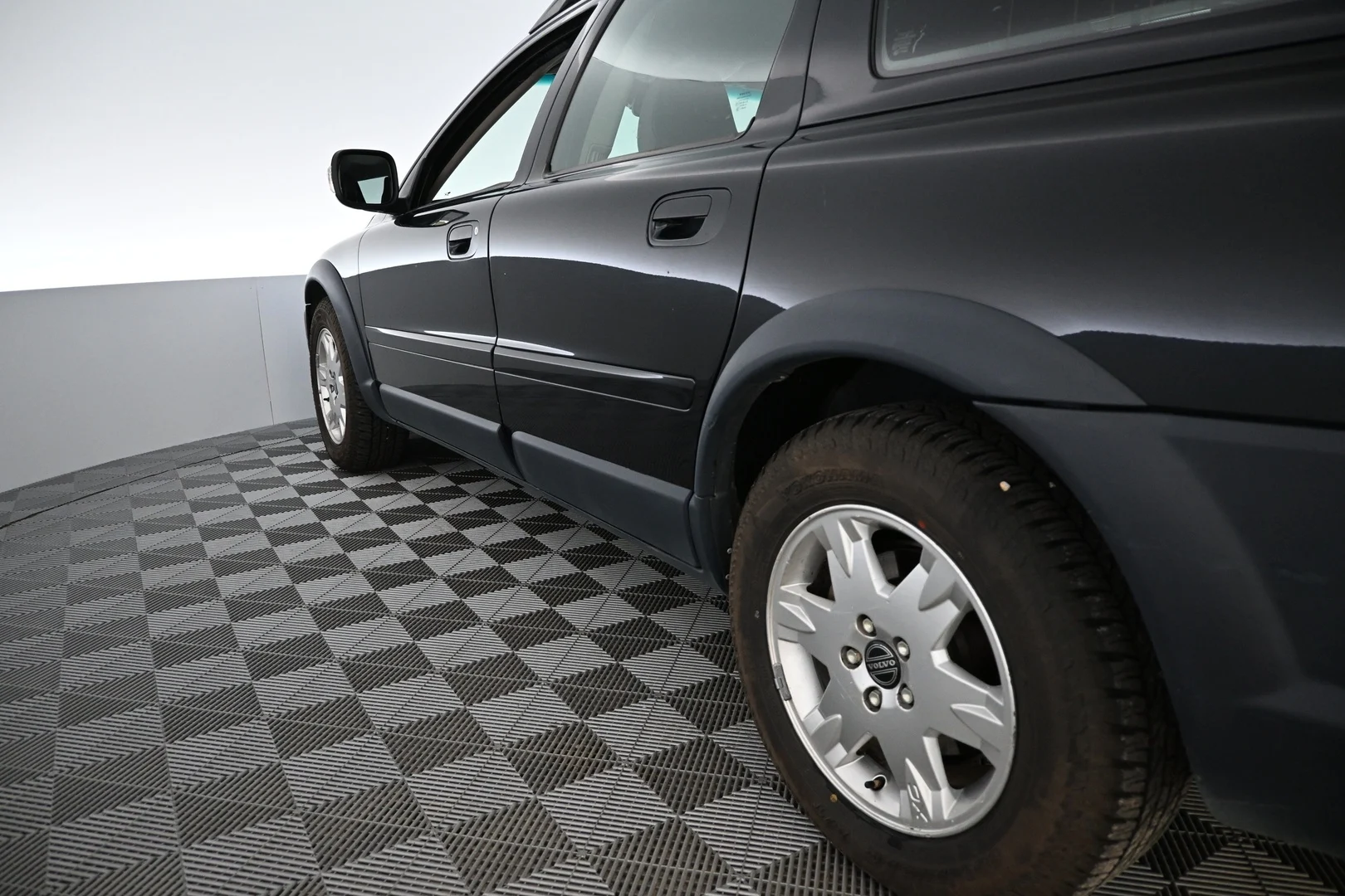 Car Image - 7rfBoU3R8rLbPtXGH7G3fj