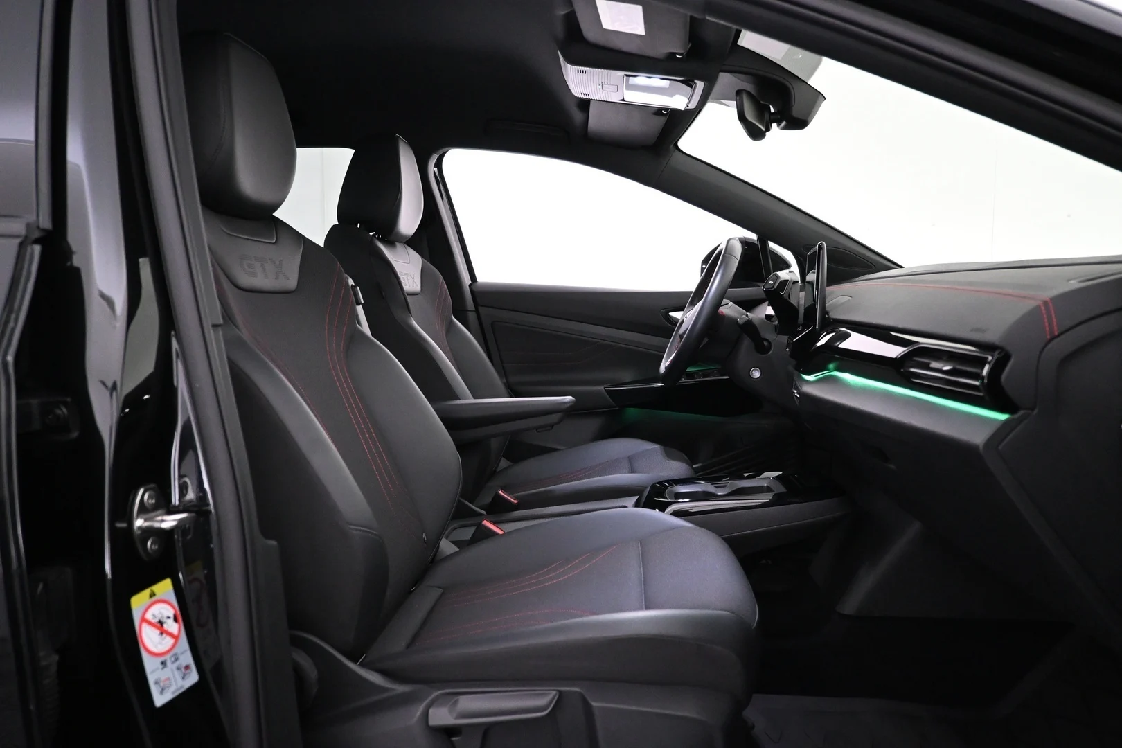 Car Image - 2a7MgY2azEAC1p4qhO2LRe