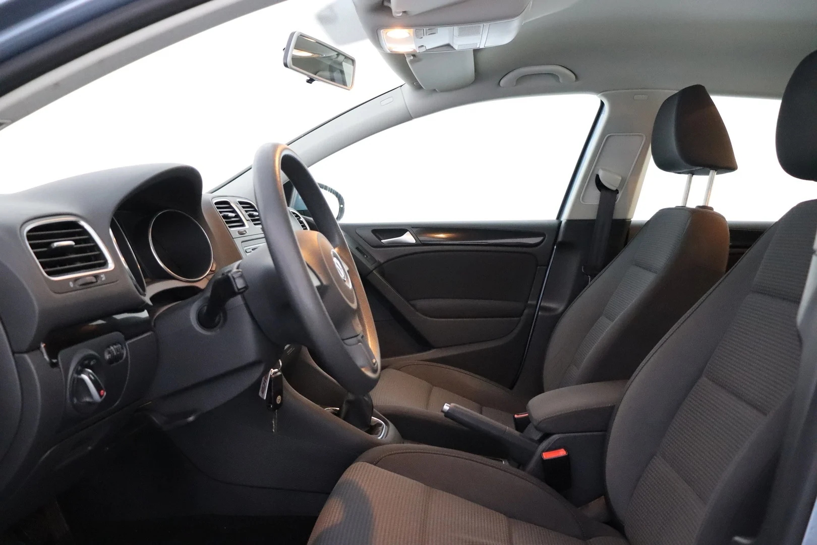 Car Image - 3uNULYLTODNeMHGqE5qCxm