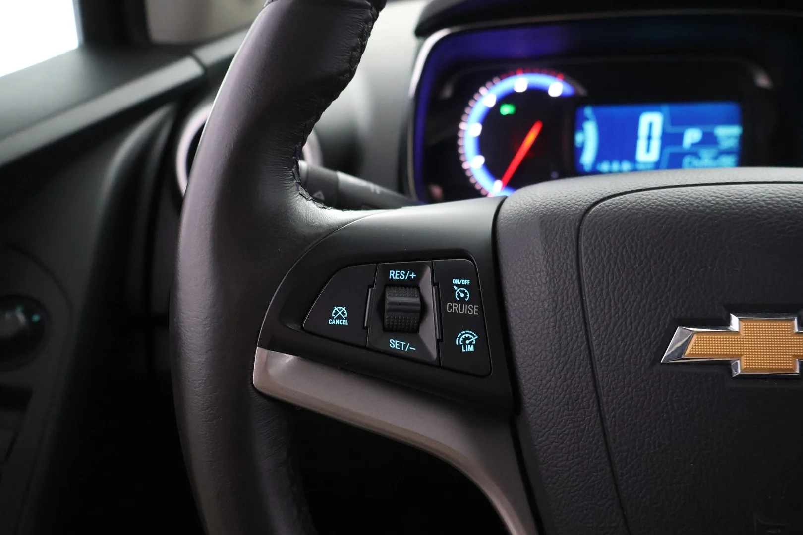 Car Image - 3yjVzNmhzm6o9k94Efhlq2