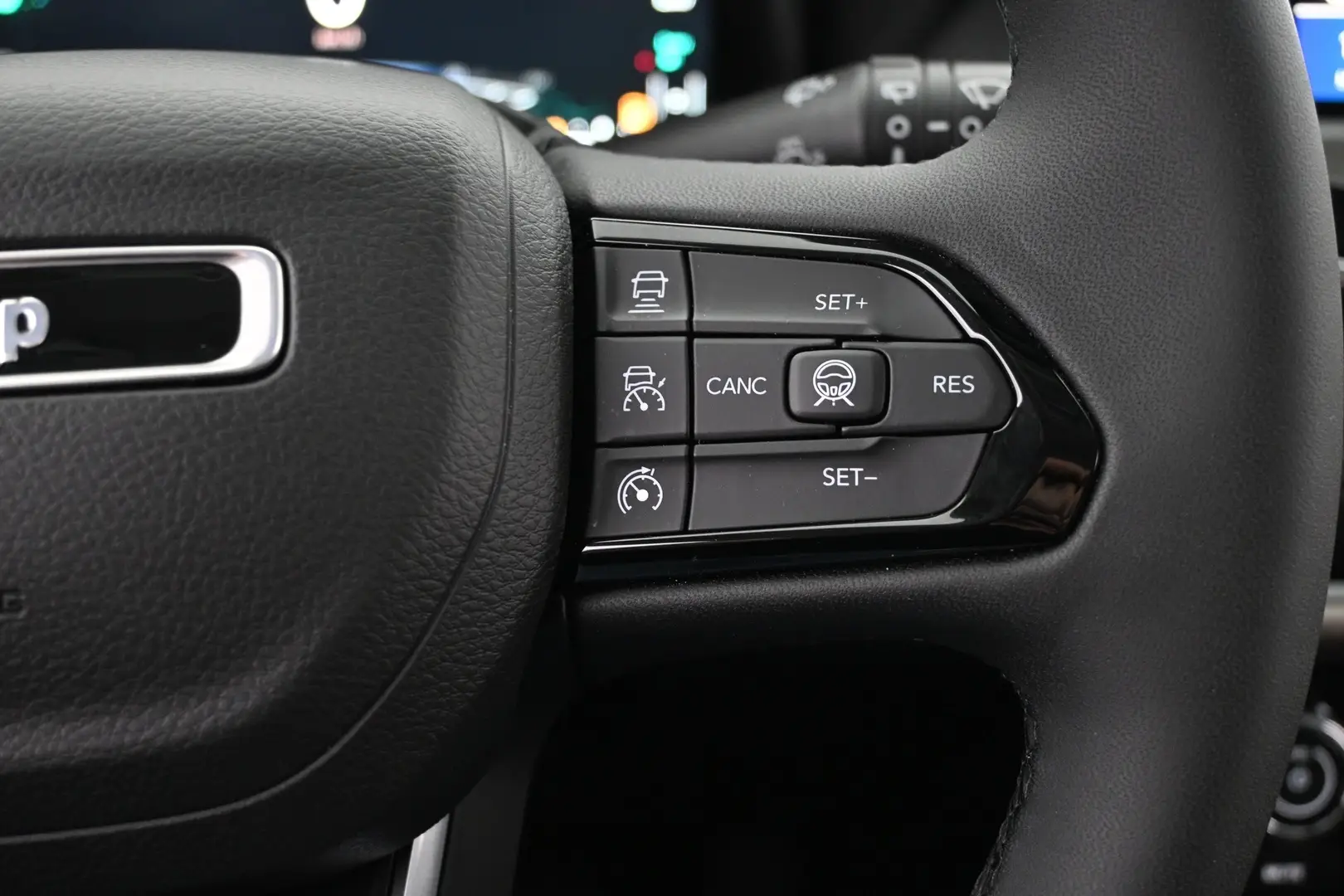 Car Image - 3YlR729QiADVFzF2FaNvbC