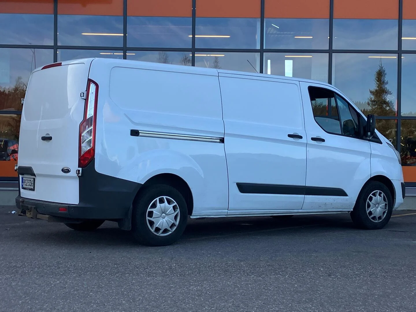 Car Image - 3ZfxNSe19M2F4rLIPMF5Xv