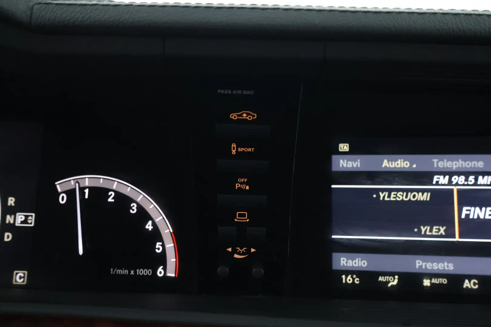 Car Image - dd6BBfFNNIZmIHv81WxM7