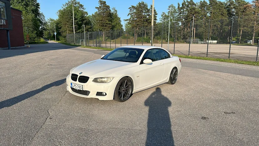BMW 320