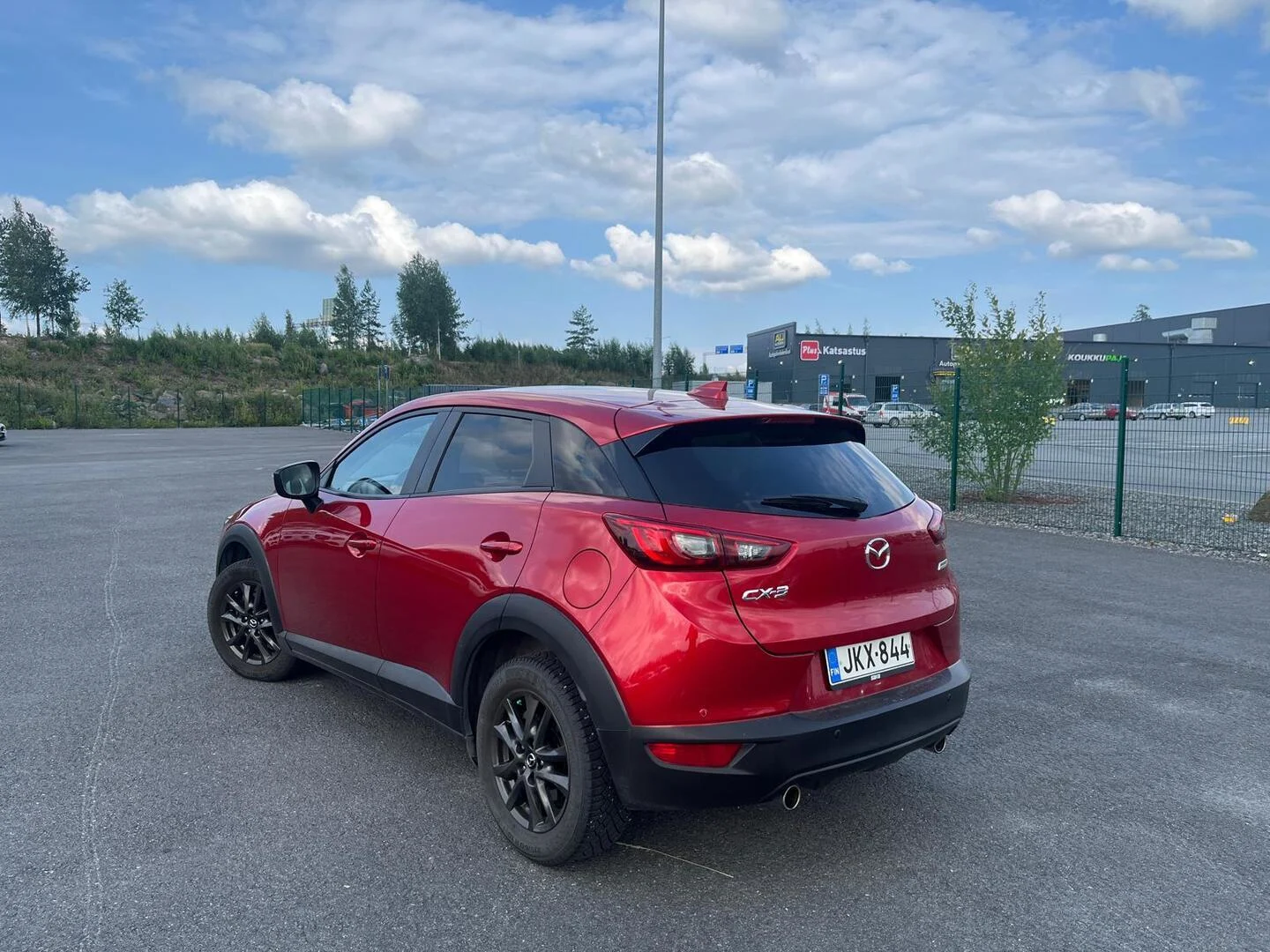 Car Image - 2HV6fYu6Z1OGmW7WlJizxV