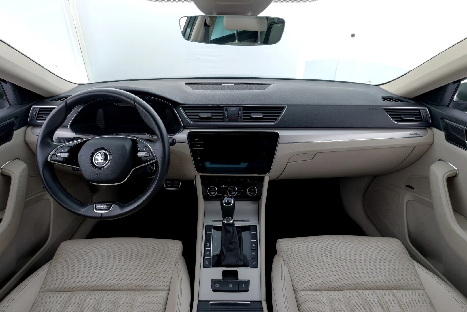Car Image - 5DzKoQEoITikNUdKkn0xR4