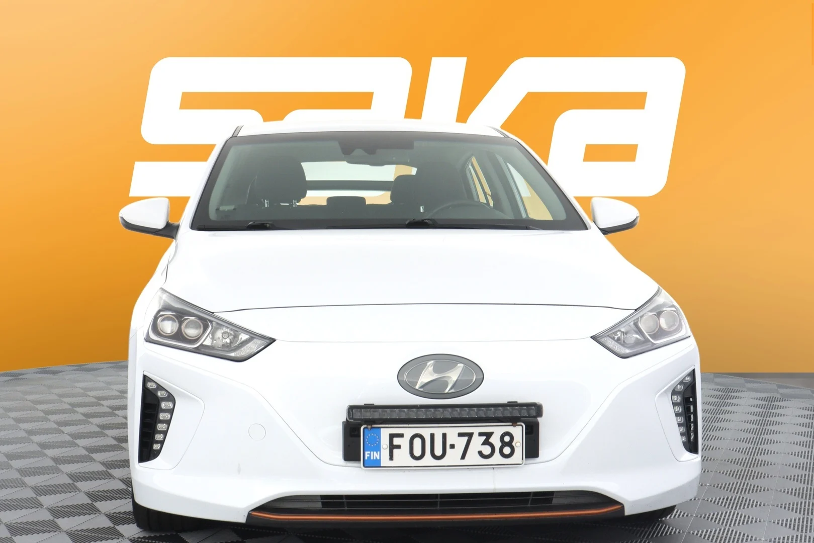 Car Image - TUzeSX16LK6DkJVQZDByb